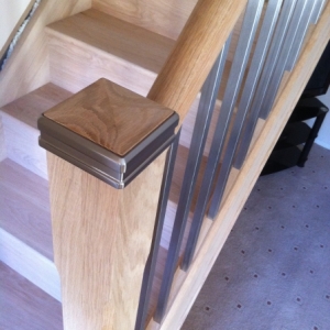 Oak Staircase with 19mm Square Brushed Metal Spindle