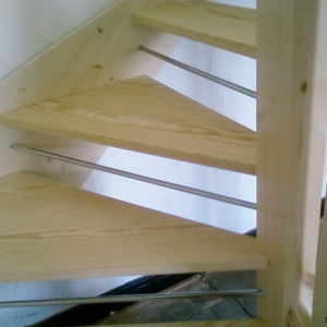 Solid Southern Yellow Pine, with 19mm bar riser